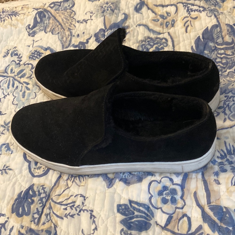 Used black h&m platform slid on sneaker